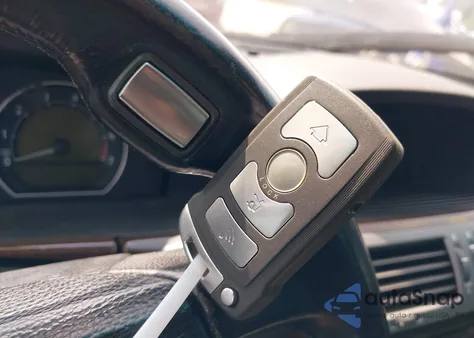 2005 BMW 745I I z USA, uszkodzony, nr VIN WBAGL63545DP75723